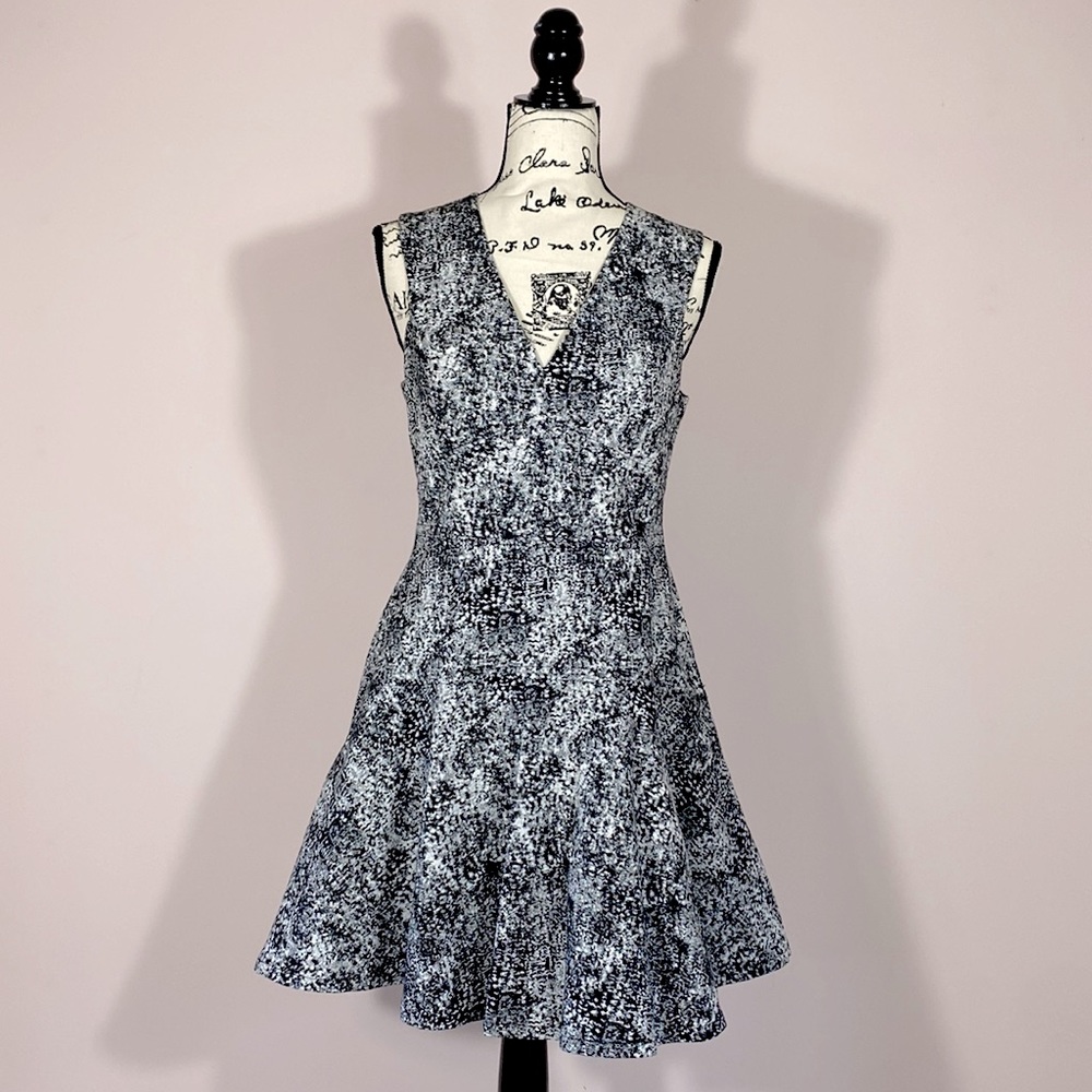 Rebecca Taylor Jacquard Monochrome Fit Flare
Dress black & white 8